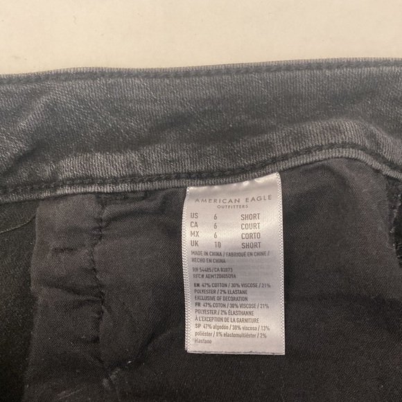 American Eagle Hi-Rise Jegging in Ne(x)t Level Stretch, Size 6 Short, Black - Picture 4 of 7